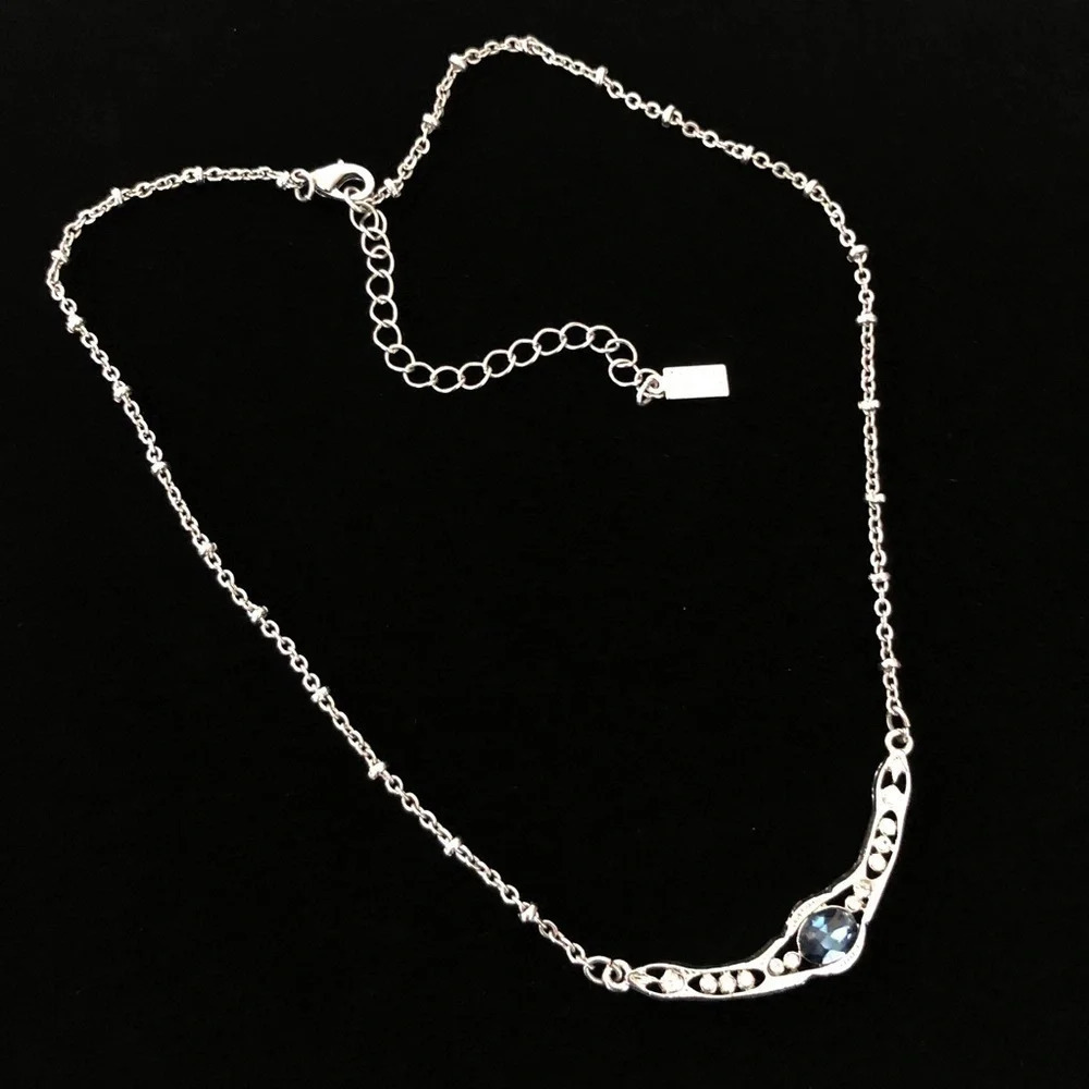 Downton‎ Abby Silver Tone Delicate Necklace Blue